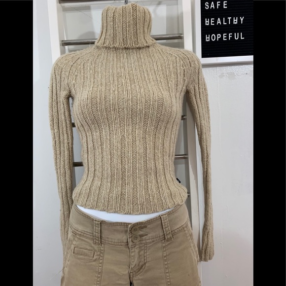 Abercrombie & Fitch Sweaters - Abercrombie & Fitch Cable Knit Turtle Neck